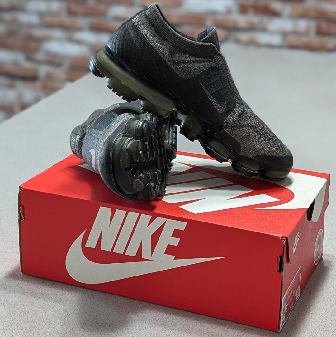 Nike Air Vapormax MOC Triple Noir Men s Fashion Footwear Sneakers on Carousell