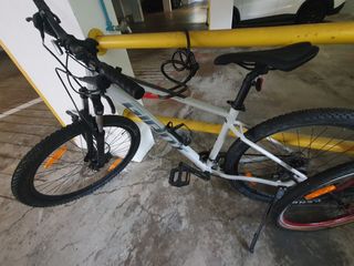 (Category: ) located in . Submitted by dl11dl (Listing ID 1312869054, Image 1). Description: .