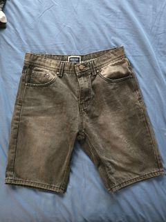(Category: ) located in . Submitted by knycollection (Listing ID 1312940699, Image 1). Description: .