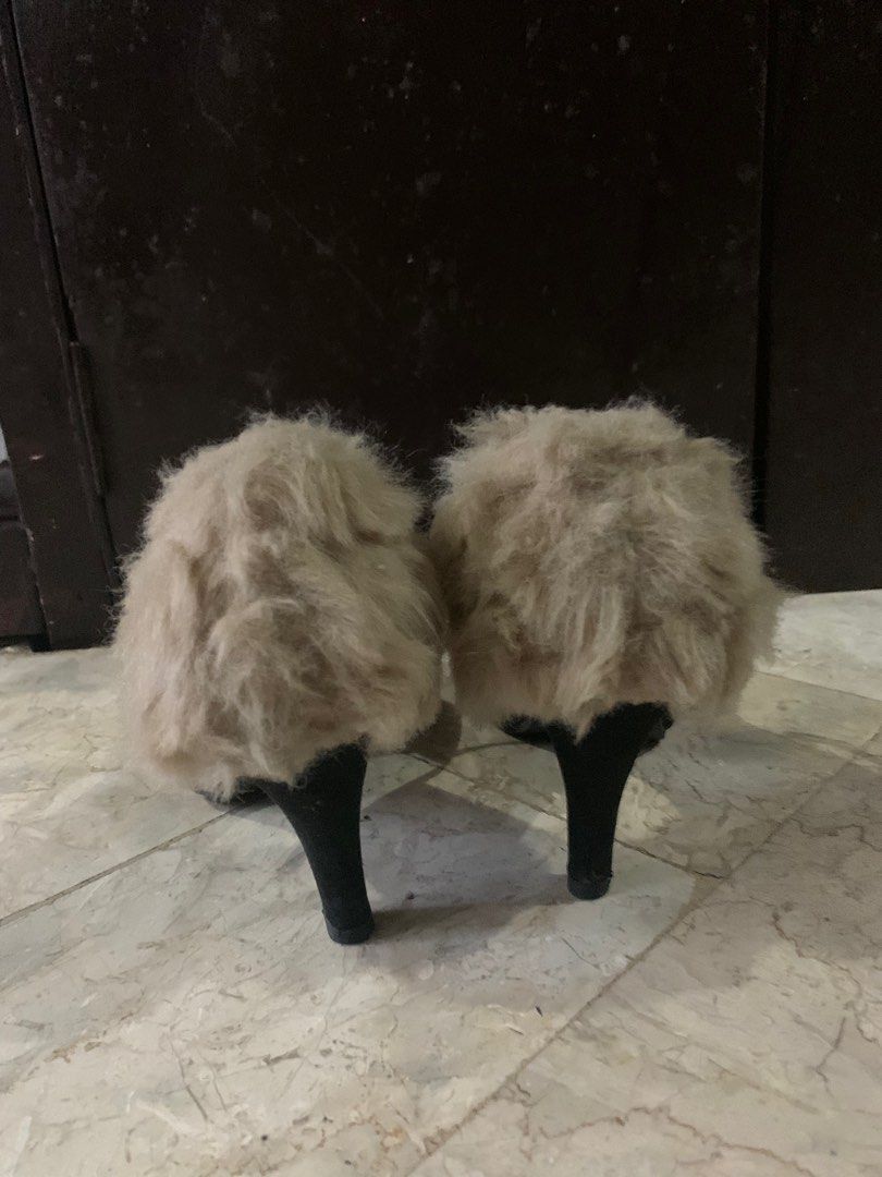 BLACK STILETTOS WITH FUR Women s Fashion Footwear Heels on Carousell