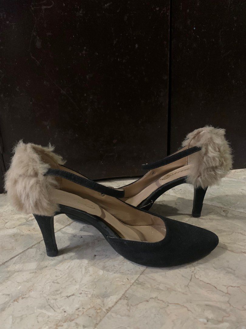Fur stilettos discount
