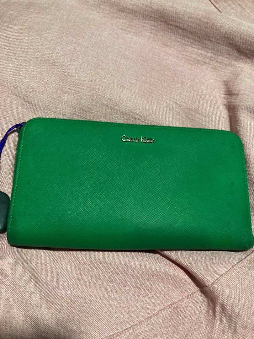 Calvin klein green purse hotsell