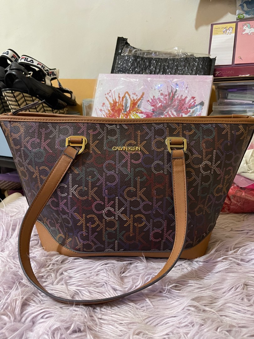 calvin klein shoulder bag handbag Luxury Bags Wallets on Carousell