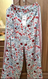 (Kategori: ) berada di . Dikirim oleh grppreloved (ID iklan 1312902517, Gambar 1). Deskripsi: .
