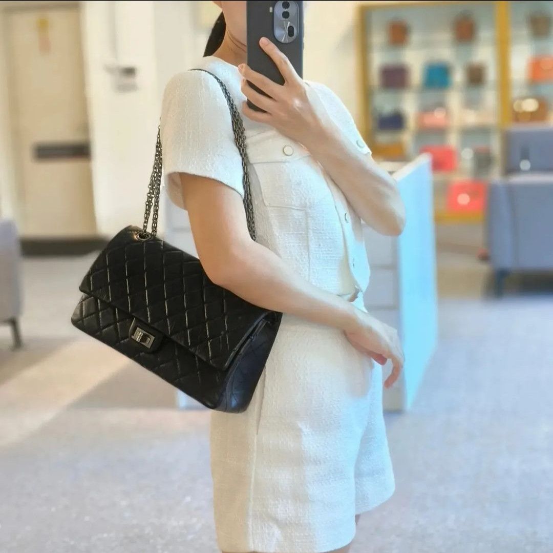 Chanel Reissue 226 Black Calf Ruthenium Hardware