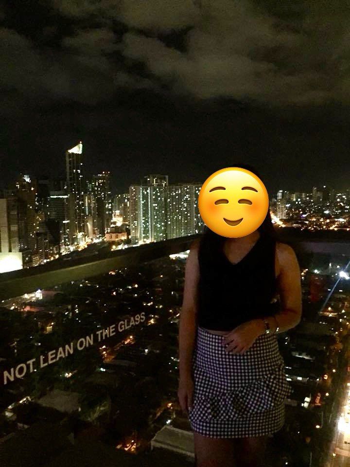 Cute gingham mini skirt (Category: Skirts) located in Quezon City. Submitted by cwissy (Listing ID 1312968149, Image 3). Description: 💖 super cute skirt 💖 di na kasya huhuhu 💖 zipper is working.