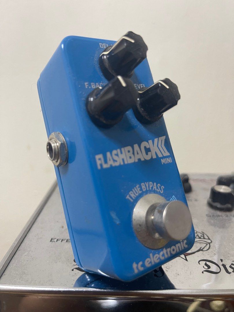 Flashback 2 Mini Delay (Category: Musical Instruments) located in Petaling Jaya. Submitted by fadzli.aj (Listing ID 1312945991, Image 1). Description: Selling off Flashback 2 Mini Delay comes with its box. Lightly used just minor scratch, velcroed, and working fine. .