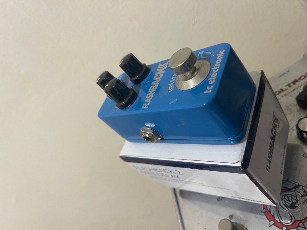 Flashback 2 Mini Delay (Category: Musical Instruments) located in Petaling Jaya. Submitted by fadzli.aj (Listing ID 1312945991, Image 2). Description: Selling off Flashback 2 Mini Delay comes with its box. Lightly used just minor scratch, velcroed, and working fine. .