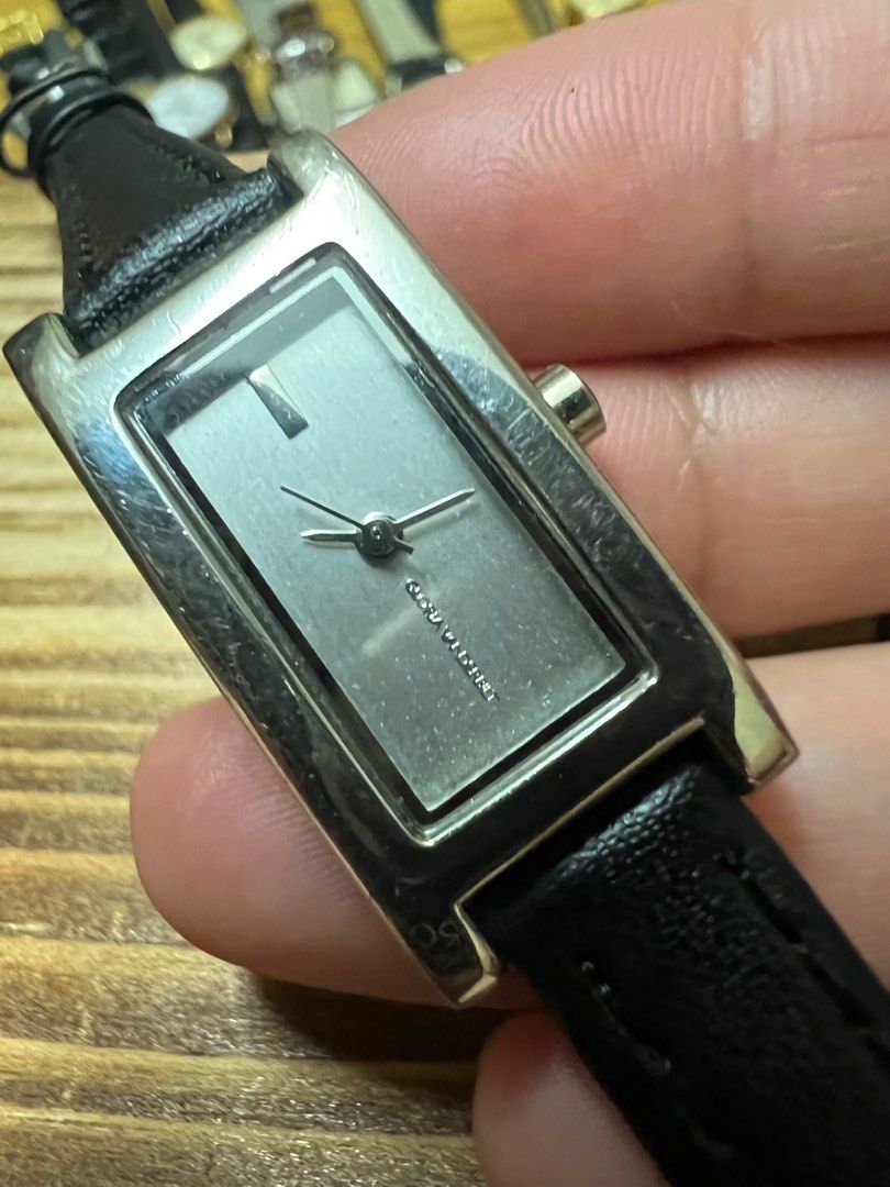 GLORIA VANDERBILT ladies watch Women s Fashion Watches Accessories Watches on Carousell