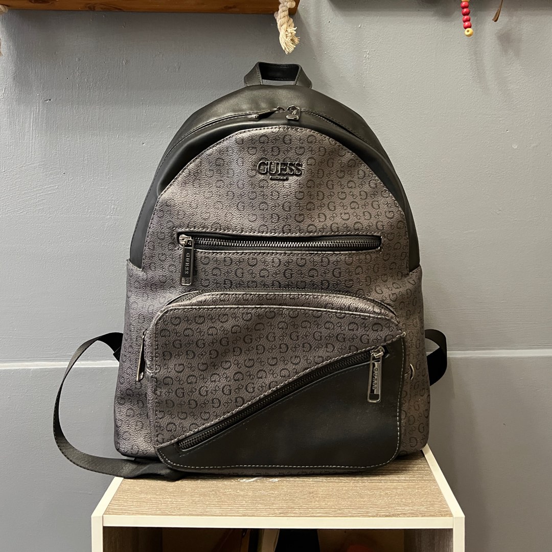 GUESS MEN BACKPACK FROM CANADA Men s Fashion Bags Backpacks on Carousell