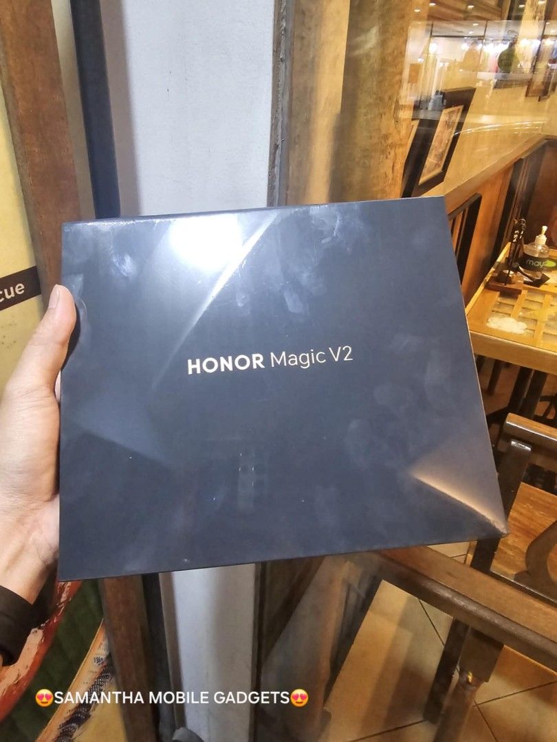 Honor Magic V2 Fold 5G 16gb 512gb Openline (Category: Other Gadgets) located in Quezon City. Submitted by samanthaga21954 (Listing ID 1312976309, Image 2). Description: Honor Magic V2 Fold 5G 16gb 512gb Openline Brandnew Sealed with Warrantys.