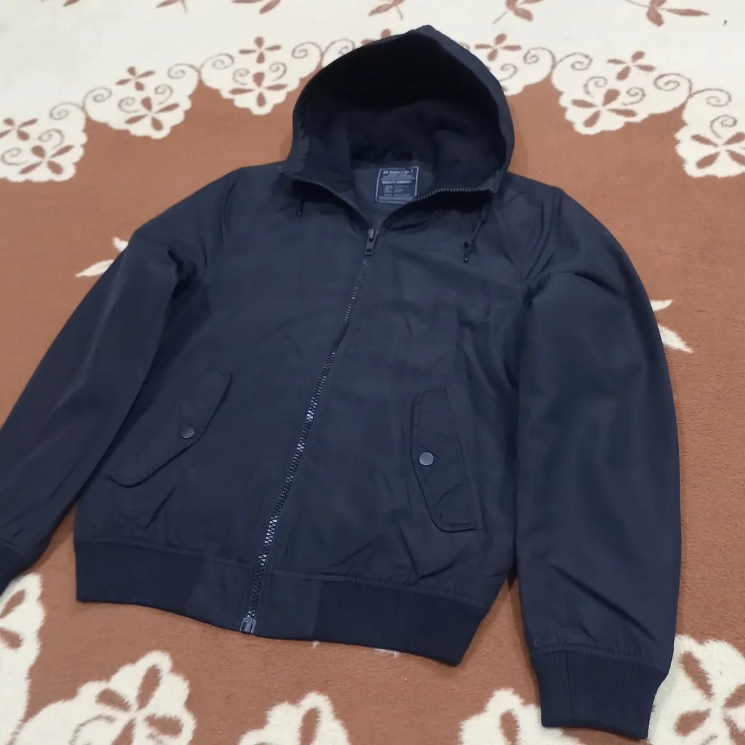 Jaket h&m divided online