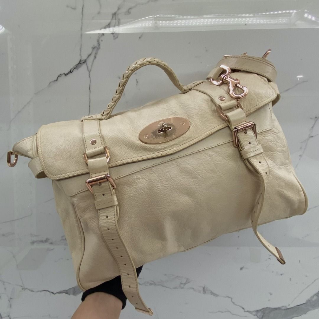 Mulberry white bag top