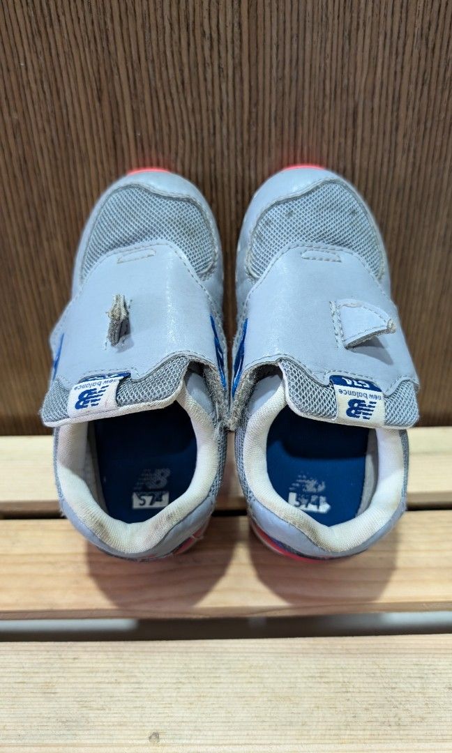 NEW BALANCE CROCS NEW BALANCE SPECIAL