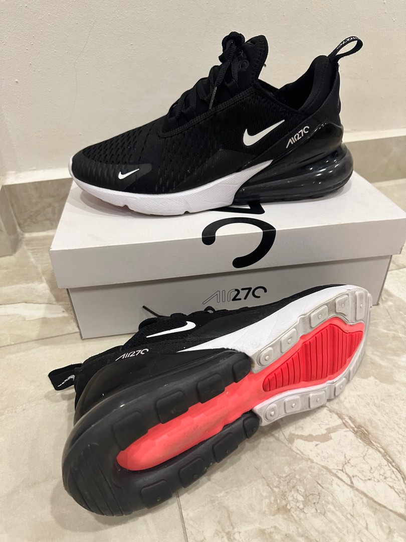 air maxes 270 black and white