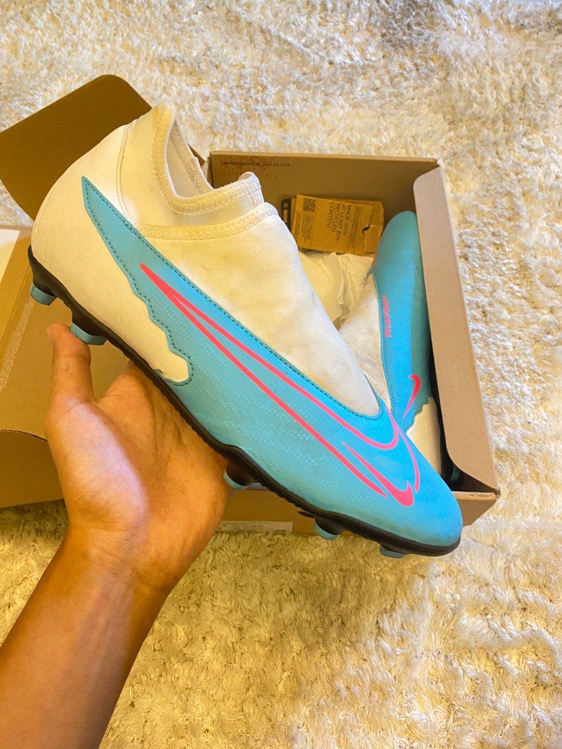 Nike phantom gx club boots Men s Fashion Footwear Boots on Carousell
