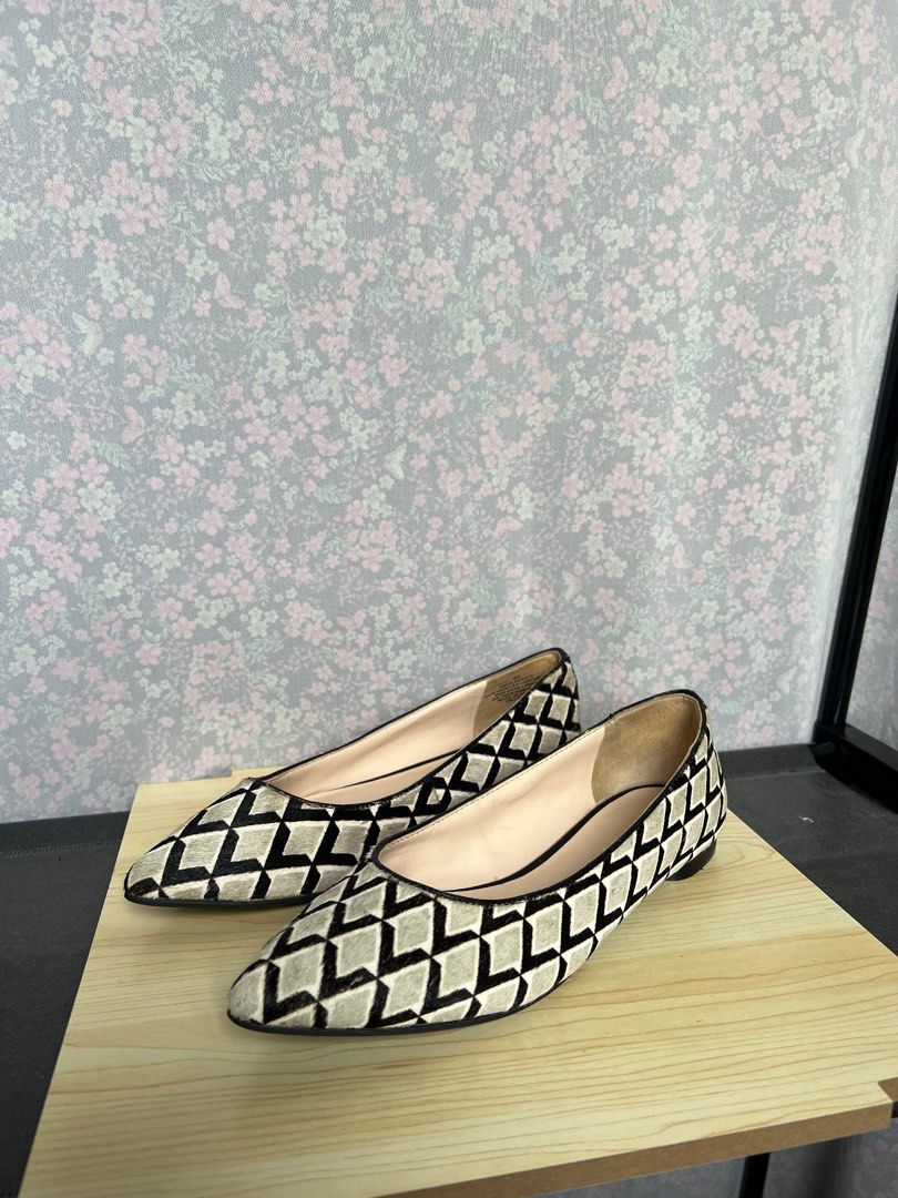 NINE WEST Nwraelynn Grym Black Gray Flats Size 6 With very minimal flaw Women s Fashion Footwear Flats Sandals on Carousell