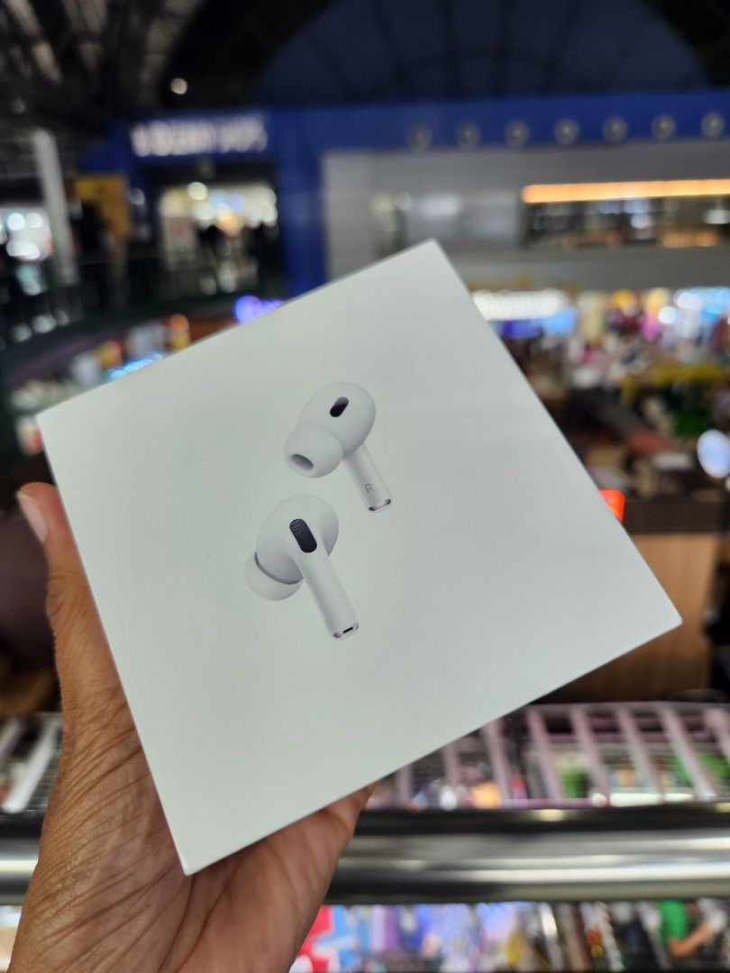 Orig Airpods Pro 2 type c (Category: Headphones & Headsets) located in San Juan City. Submitted by AshleyandLynGeneralmerchandise (Listing ID 1312842422, Image 2). Description: * Buy & Sell Cellphone * We accept trade in * Credit card * Shipping * Meet Ups * Deliver.