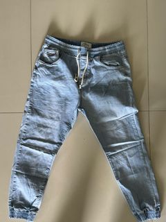 (Category: ) located in . Submitted by preloved_ozie (Listing ID 1312864442, Image 1). Description: .