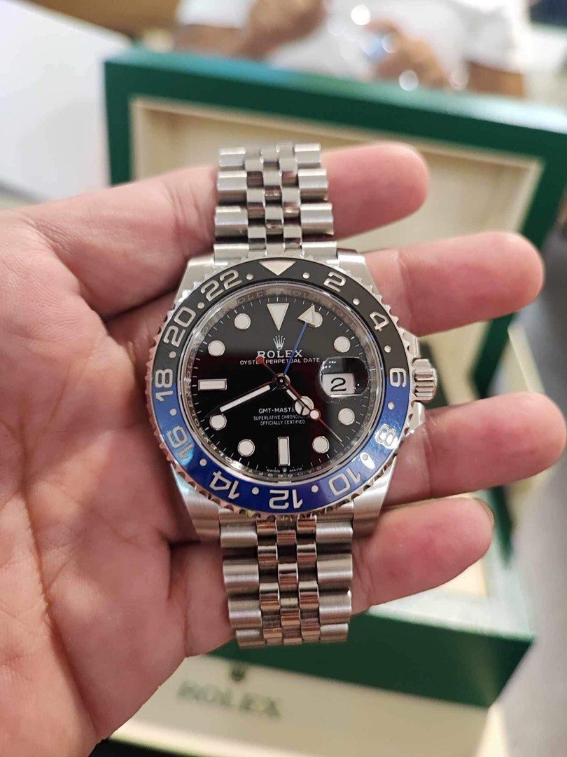 Rolex 2023 GMT Master BATGIRL (Category: Luxury Watches) located in Pasig City. Submitted by Watchaholics (Listing ID 1312875551, Image 1). Description: Rolex 2023 GMT Master BATGIRL -Ref 126710BLNR -Year model 2023 -9.9/10 condition -complete full set For 978k You may DM or contact @ 09615077138 Thanks admin😉.