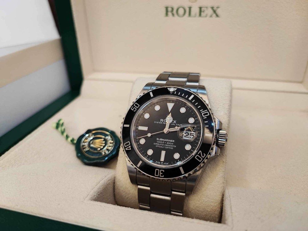 Rolex 2023 Rolex SUBMARINER DATE (Category: Luxury Watches) located in Pasig City. Submitted by Watchaholics (Listing ID 1312875855, Image 2). Description: Rolex 2023 Rolex SUBMARINER DATE 126610LN 41mm Triple box, Card, Manual booklet, 9.9/10 condition With protection film stickers installed Under warranty til 2028 For 785k You may DM or contact @ 09615077138 Thanks admin😉.