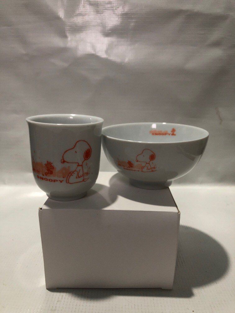 Snoopy Peanuts Bowl and tea cup #2864 (Category: Coffee & Tea Tableware) located in Malabon City. Submitted by mldg.surplus (Listing ID 1312920896, Image 1). Description: MLDG Surplus Reminder: •Expect minimal flaws such as stain, lint, scratches etc. •No reservation, we can accept your offer, but it doesn't mean that the item is reserved. •No other picture. All pictures are posted already. •Color may vary due to lighting. Price may vary without 