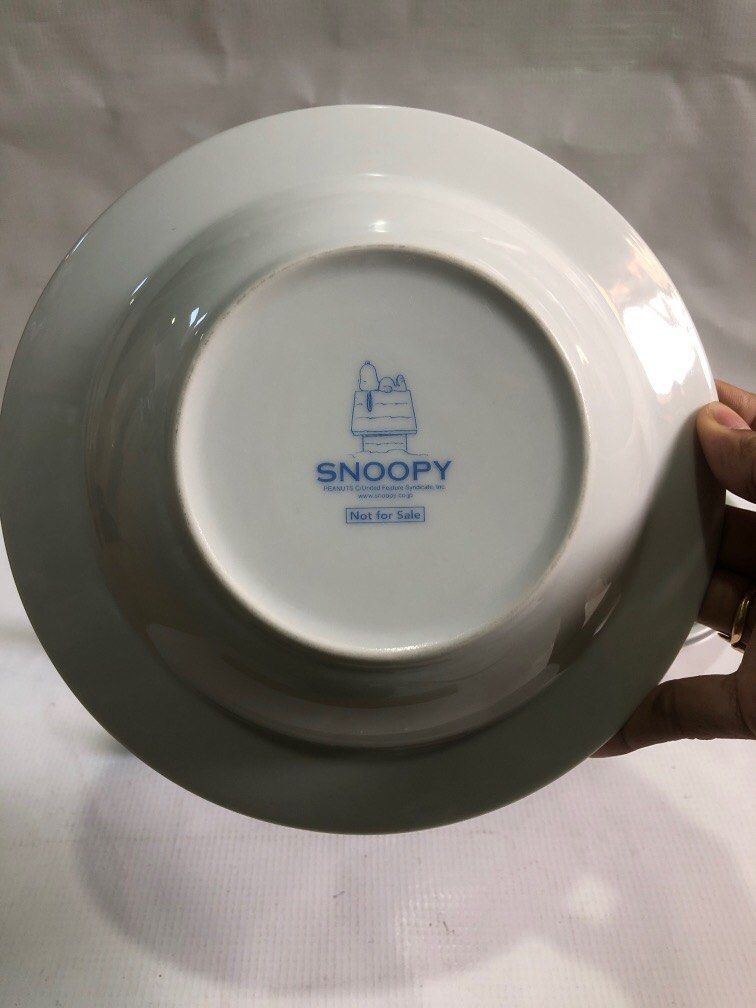 Snoopy Peanuts Deep plate 3pcs #2842 (Category: Dinnerware & Cutlery) located in Malabon City. Submitted by mldg.surplus (Listing ID 1312839269, Image 3). Description: MLDG Surplus Reminder: •Expect minimal flaws such as stain, lint, scratches etc. •No reservation, we can accept your offer, but it doesn't mean that the item is reserved. •No other picture. All pictures are posted already. •Color may vary due to lighting. Price may vary without pri