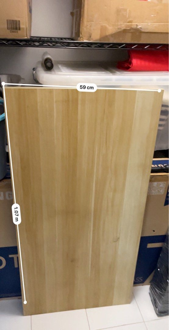 Table (Category: Tables & Sets) located in Singapore. Submitted by vibgyor123 (Listing ID 1312856421, Image 3). Description: .