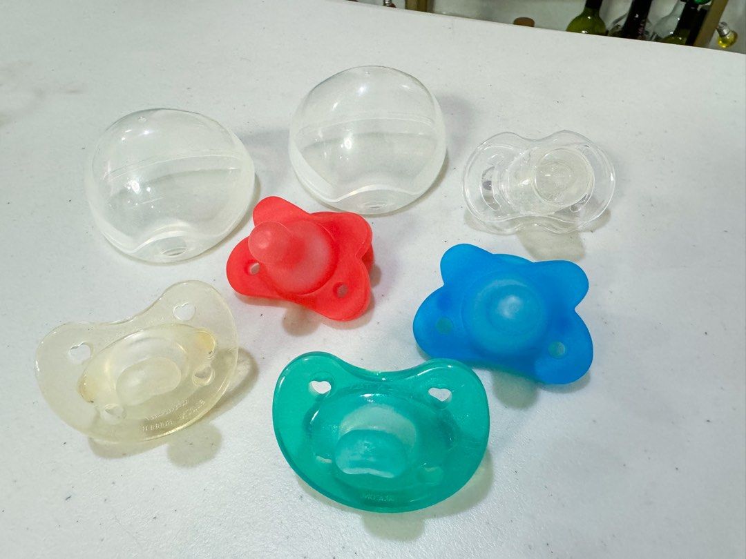Take All 5pcs Branded Pacifier (Avent, dr.brown, Chicco) (Category: Soothers & Pacifiers) located in Muntinlupa City. Submitted by goldinmygarage (Listing ID 1313026451, Image 1). Description: 1. 1pc Avent Orthodontic Pacifier 2. 2pcs Dr. Brown HappyPaci Silicone 3. 2pcs Chicco Physio Soft Pacifier All 5pcs are worth 1,900php ✔️Tried once but not really used, ayaw ni baby. ✔️Good as new ✔️All items are from my son’s personal NOT from ukay. ✔️Guar