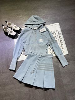 （分類：）位於 。 由 glamorous.closet 提交（商品編號 1312871340，圖片 1）。簡介： 。