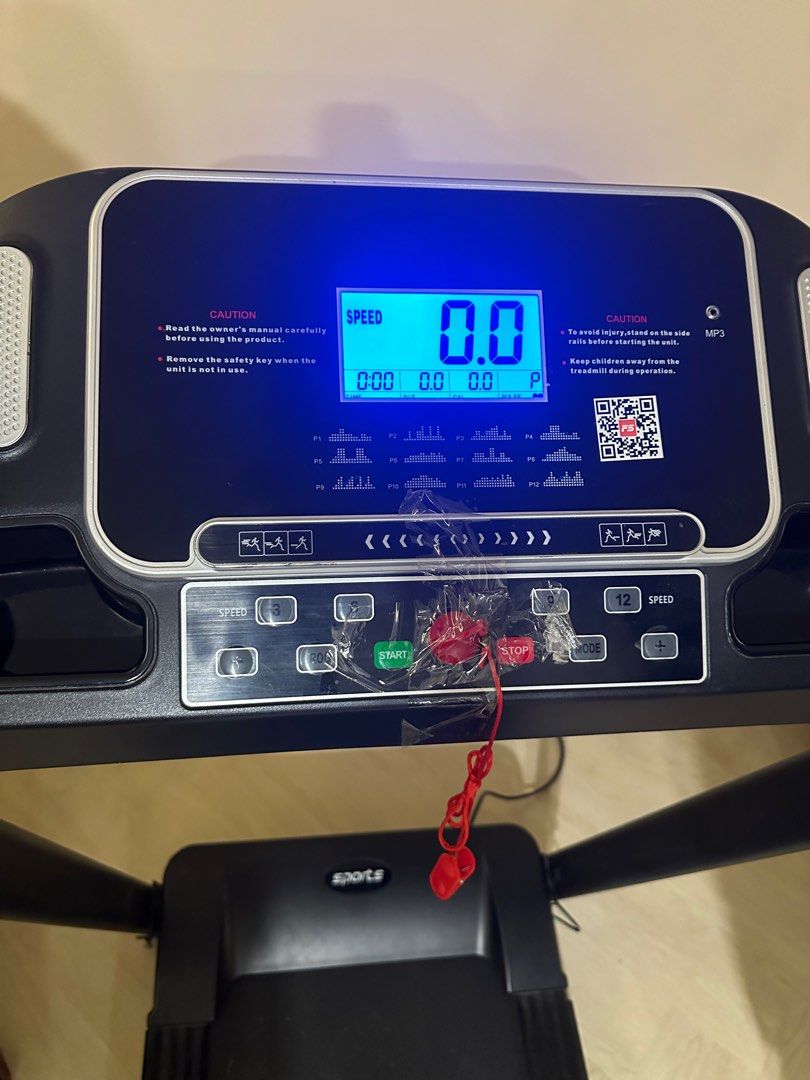 Treadmill (Category: Cardio & Fitness Machines) located in Singapore. Submitted by petalsxbullets (Listing ID 1312960465, Image 2). Description: NO NEGO/ LOW BALL RTP: $1k.