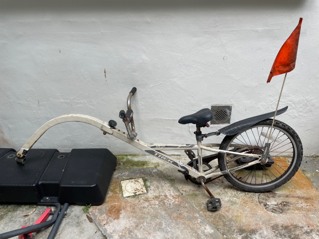 Trek trailer bike Sports Equipment Bicycles Parts Bicycles on Carousell