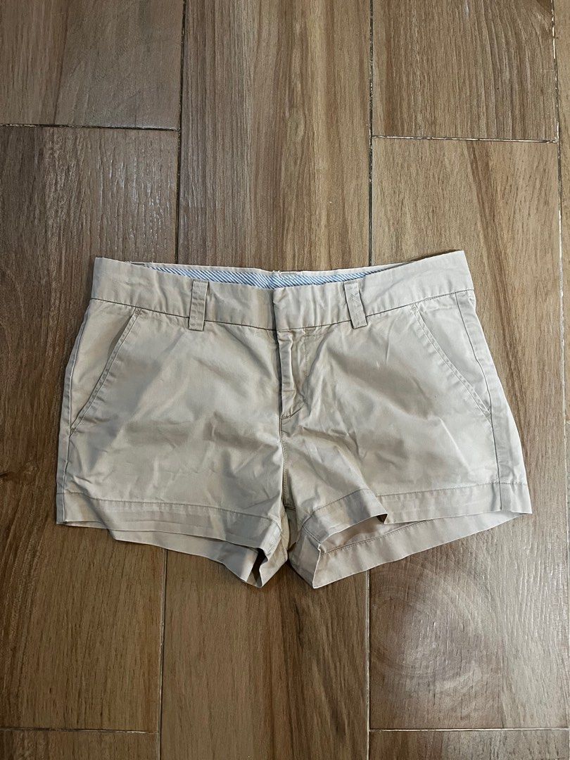 Uniqlo Khaki Shorts Women s Fashion Bottoms Shorts on Carousell