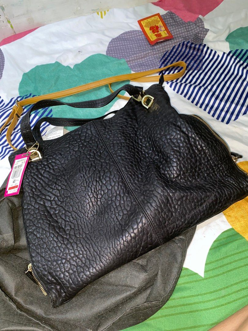 Vince camuto riley hobo top