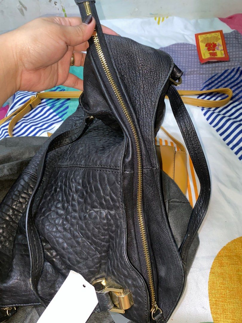Vince Camuto Riley Bubble Lamb Tote Black Women s Fashion Bags Wallets Shoulder Bags on Carousell