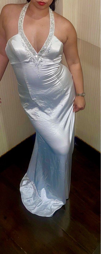 White Satin Formal Dress (Category: Evening dresses & gowns) located in Makati City. Submitted by kaydecluttersss (Listing ID 1312979585, Image 2). Description: Used this once. Super pretty! U can wear this for formal events! .