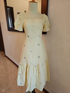 (Category: ) located in . Submitted by whimsicalfindssg (Listing ID 1312870144, Image 1). Description: .