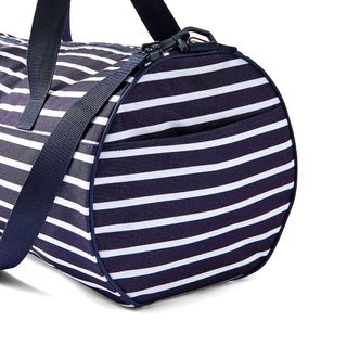 (Category: ) located in . Submitted by hellogiggles (Listing ID 1313083244, Image 1). Description: .