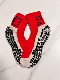 特價現貨 OLYMPHUS Sport crew sport socks with FULL grip 運動中筒襪有防滑膠 (Size: 23 - 26 cm) $25/164196077874562110