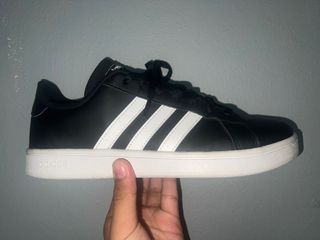 (Category: ) located in . Submitted by kickz_vault (Listing ID 1313121454, Image 1). Description: .