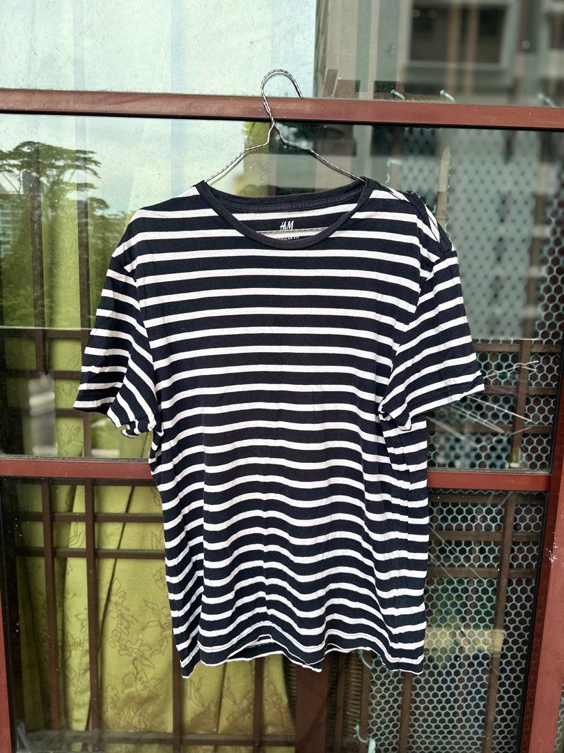 Basic tee combo 3 (Category: Tshirts & Polo Shirts) located in Kuala Lumpur. Submitted by gerobokseken (Listing ID 1313089082, Image 2). Description: 🔒Combo take all 🔒 📌 ABOUT 📌 •H&M stripe tee b&w - Size M ( pit 20” length 27” ) • H&M stripe tee y&b ( longsleeve ) - Size M ( pit 21.5” length 27” ) • Unbranded black tee - Size M ( pit 21” length 27” ) .