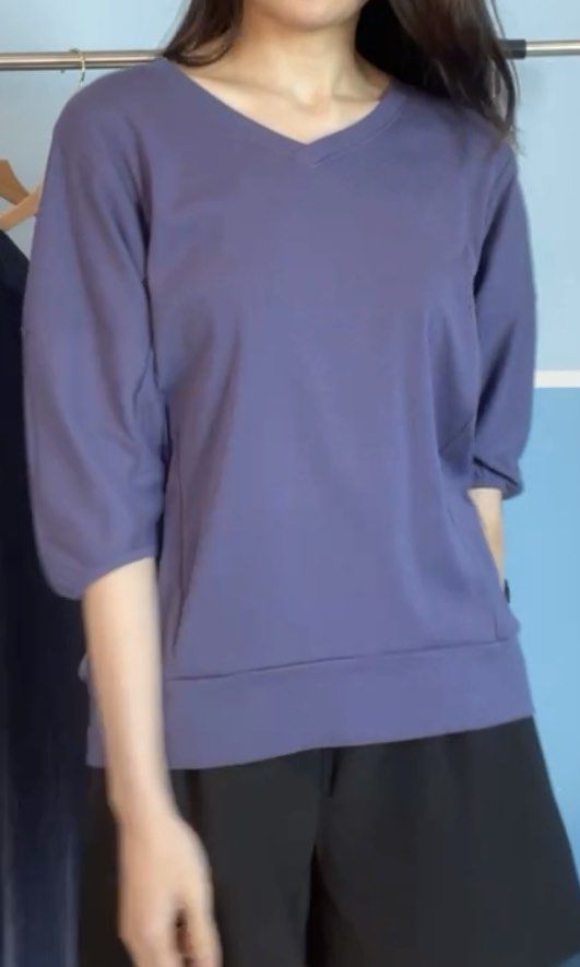 basic top (Category: Blouses) located in Singapore. Submitted by thriftwithsher (Listing ID 1313147575, Image 2). Description: brand new in package no trades free size self collection/smartpac available.