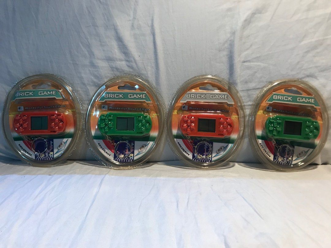 Brick Game Keychain (Category: Character Goods) located in Plaridel. Submitted by collectorscamp (Listing ID 1313175222, Image 1). Description: Brick Game Keychain Working 4pcs for 500.