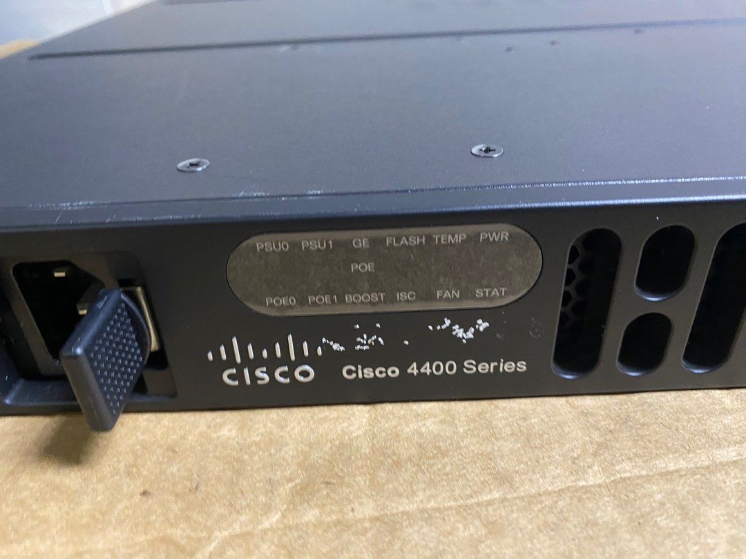 Cisco 4431 Router Rear Cisco 4431 Router, 電腦&科技, 商務用科技產品 - Carousell