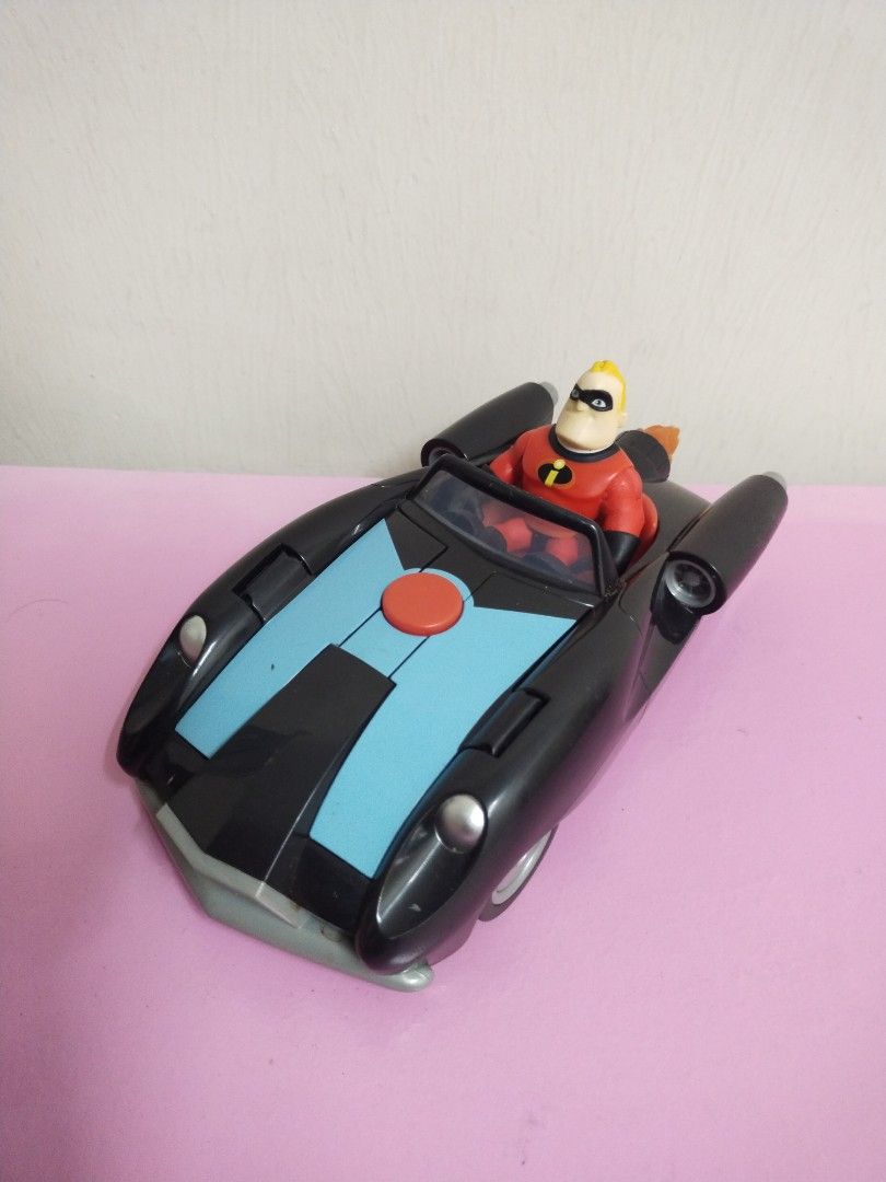 Disney Pixar Incredibles Car comewith Mr Incredible, Dash and Jack-Jack ...