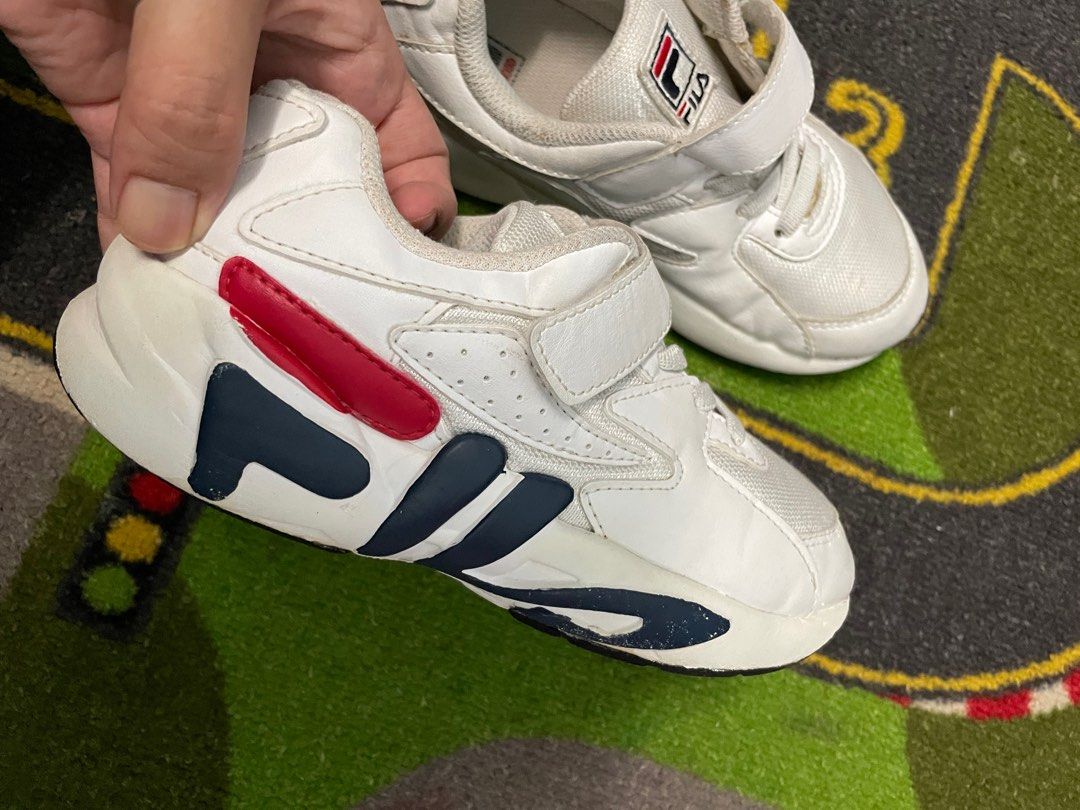Fila boys shoes shop