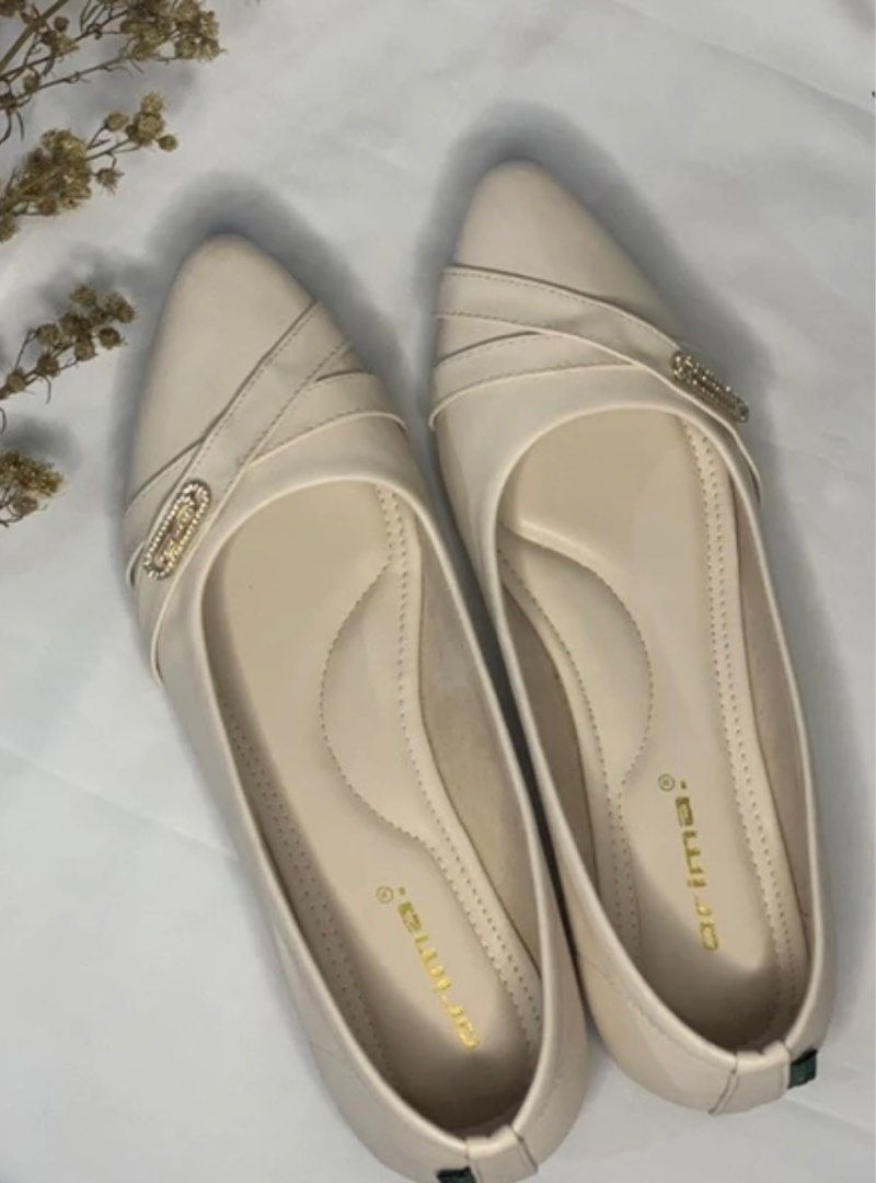 Flat Shoes empuk by oraima Fesyen Wanita Sepatu di Carousell