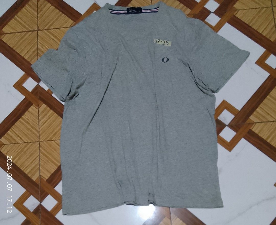 Fred Perry Tshirt (Category: Activewear) located in Naga. Submitted by catimbange25697 (Listing ID 1313226843, Image 2). Description: excellent needwash ✨ w23 L27INCHES ₱ 400+. sfee location bikol 🌶️ thank you admin.