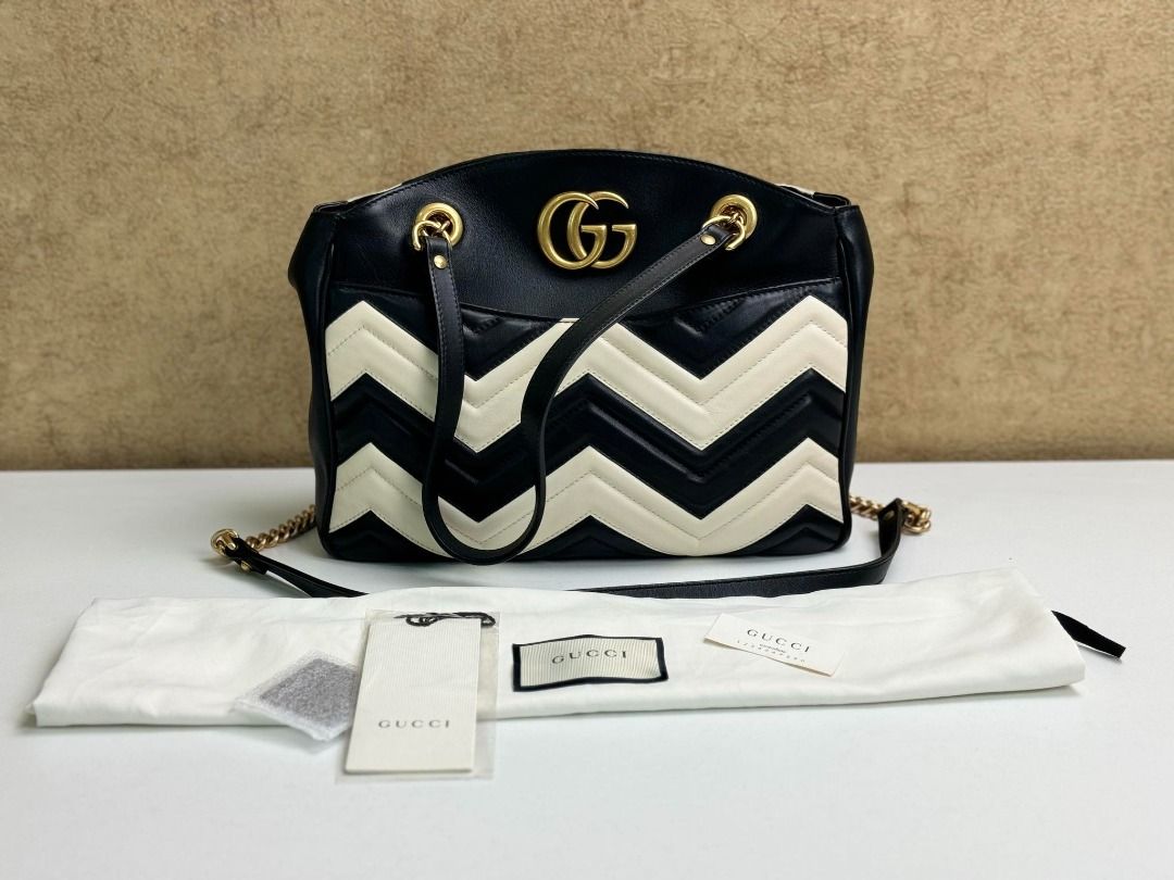 Gucci 443501 on sale