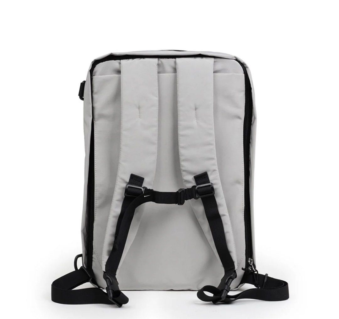 Hellolulu backpack （分類：背包）位於 Hong Kong。 由 qqbear123 提交（商品編號 1313122803，圖片 2）。簡介： Features, descriptions & specs, please see attached for details。